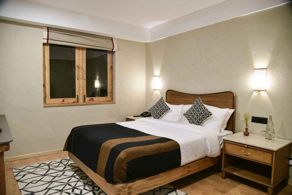 stay in leh