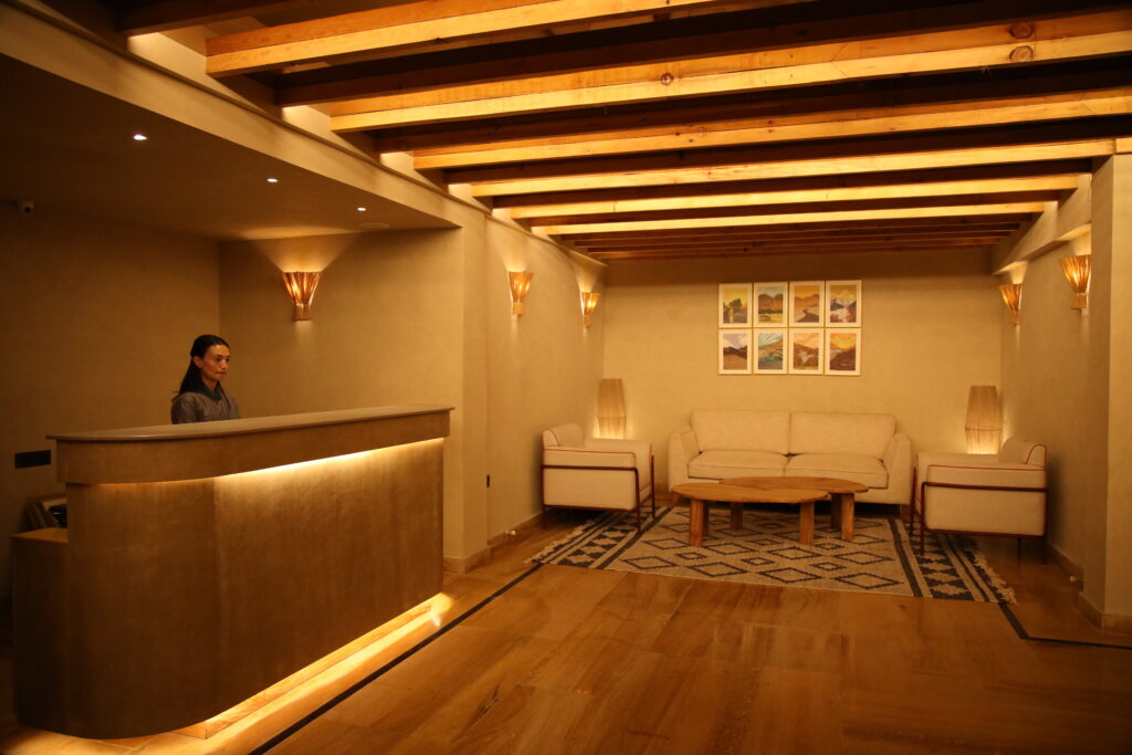 hotel in ladakh